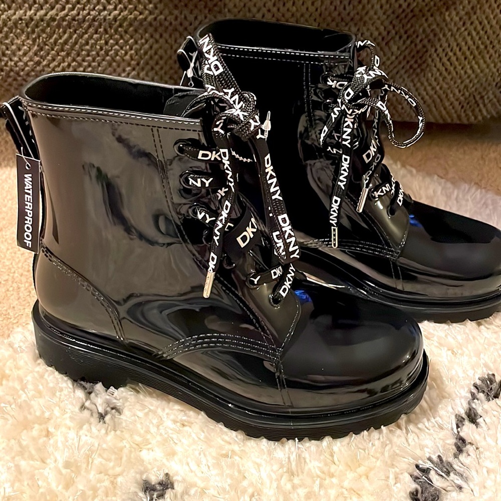 BOOTS: Combat NWOT DKNY Waterproof Boots - Picture 2 of 5